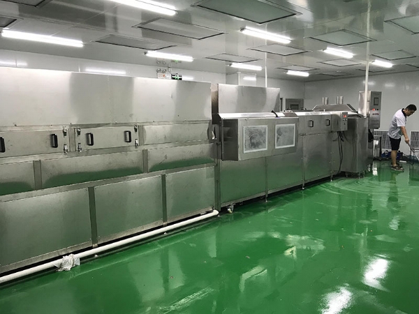 吸塑盤清洗機(jī)1